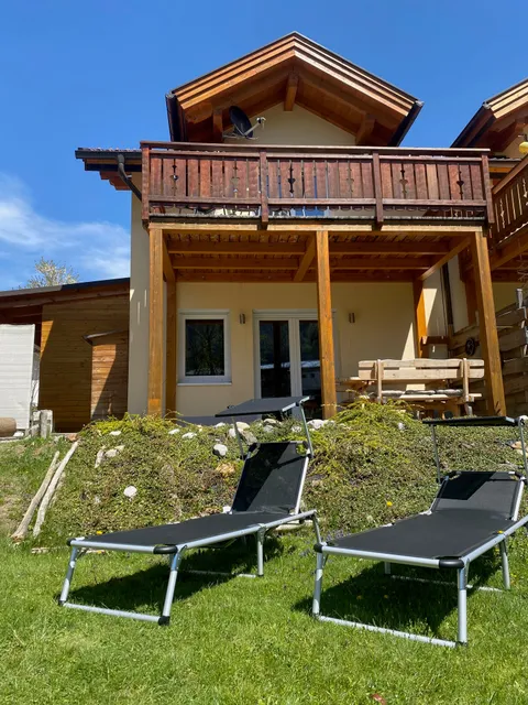 Rückseite des Hauses, Hochformataufnahme