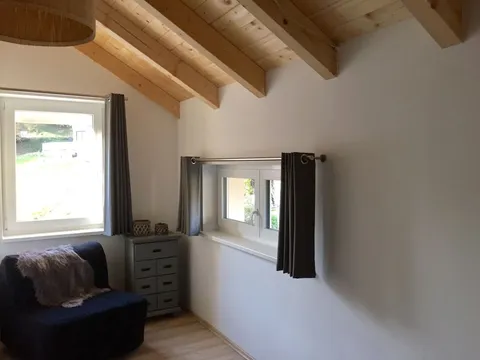 Tageslicht durch das Fenster von Schlafzimmer 2